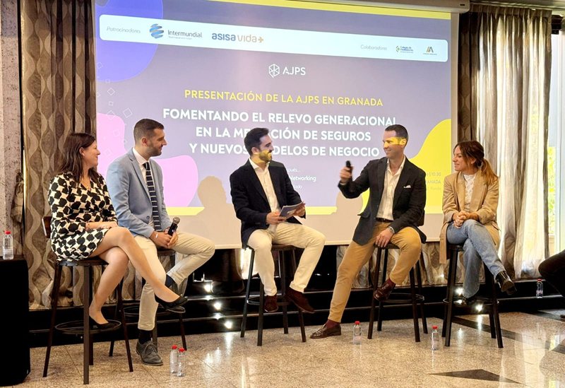 ASISA Vida patrocina la presentación de la Asociación de Jóvenes Profesionales del Seguro (AJPS) en Granada