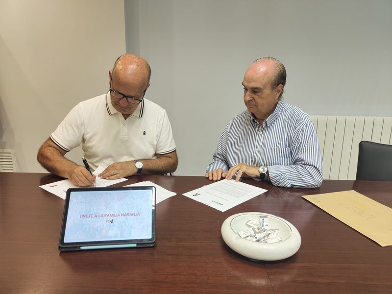 ASISA renueva el patrocinio con el AD Club Voleibol Teruel